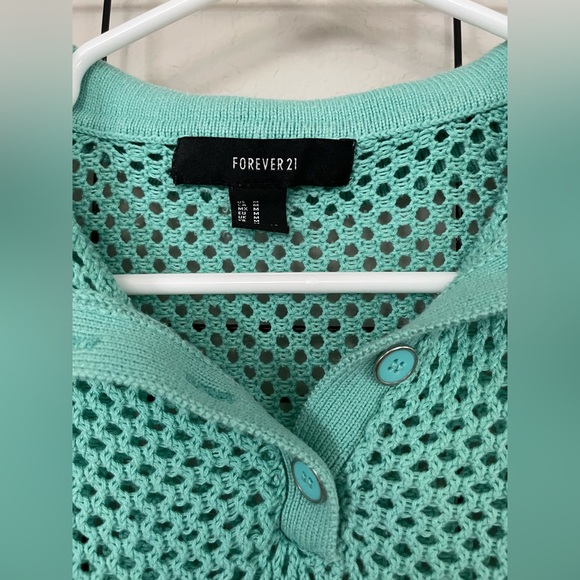 Forever 21 Collard Knit Top - Picture 3 of 4